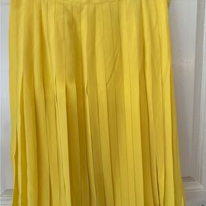 New w tags vintage gorgeous Escada Vibrant Yellow Pleated Skirt